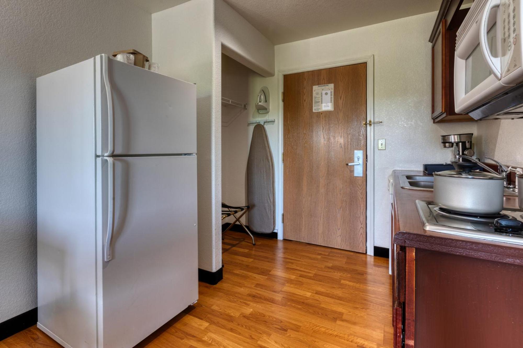 All Towne Suites St. Robert Extérieur photo