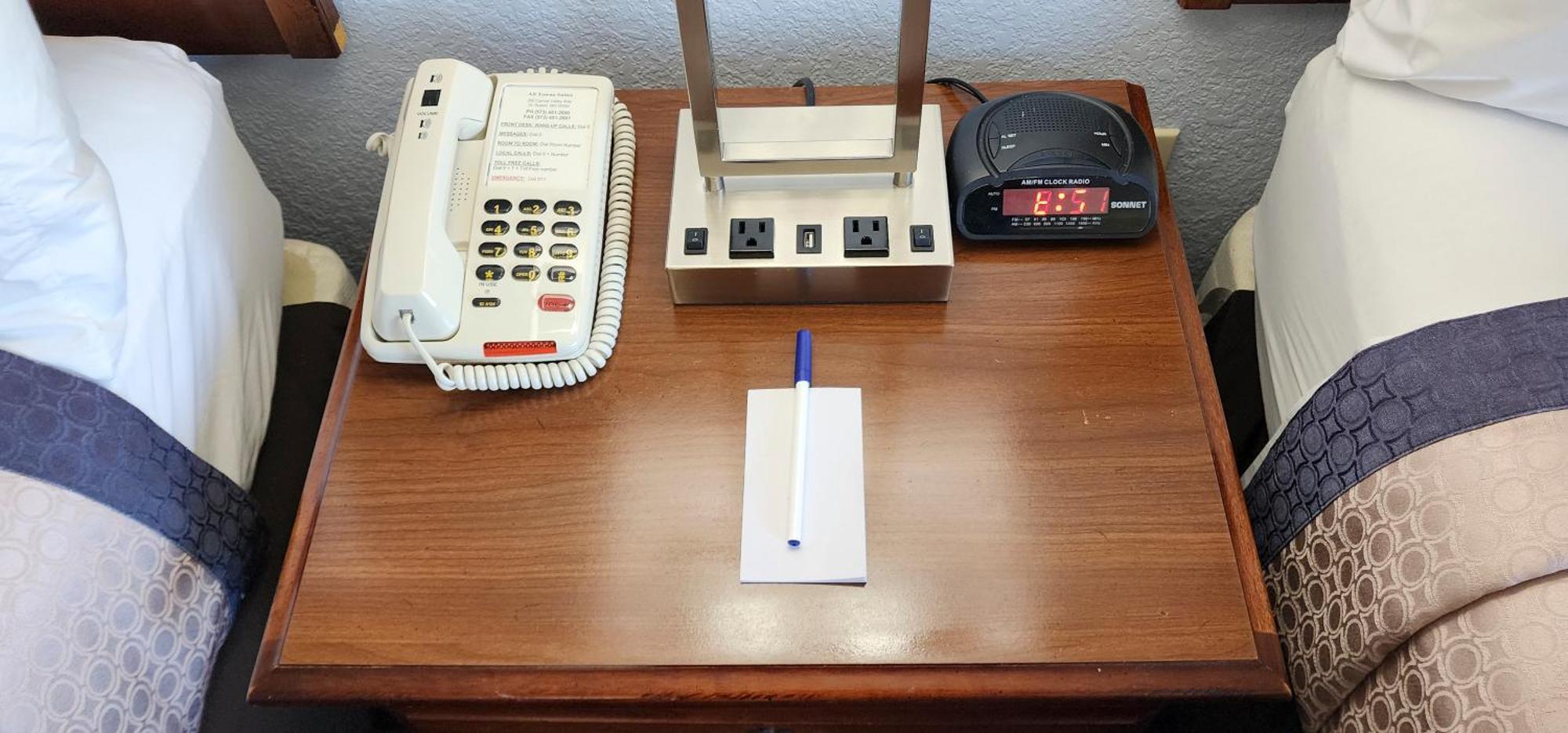 All Towne Suites St. Robert Extérieur photo